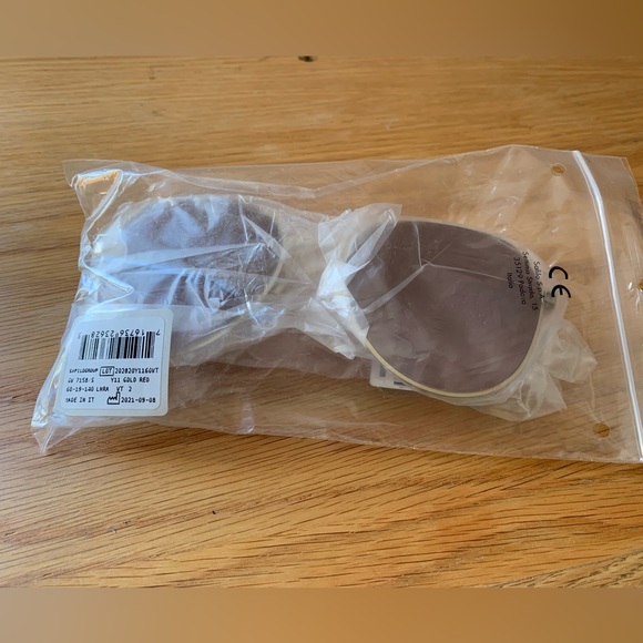 NWT Givenchy Gradient Sunglasses Gold Red 100% Authentic - Picture 4 of 12